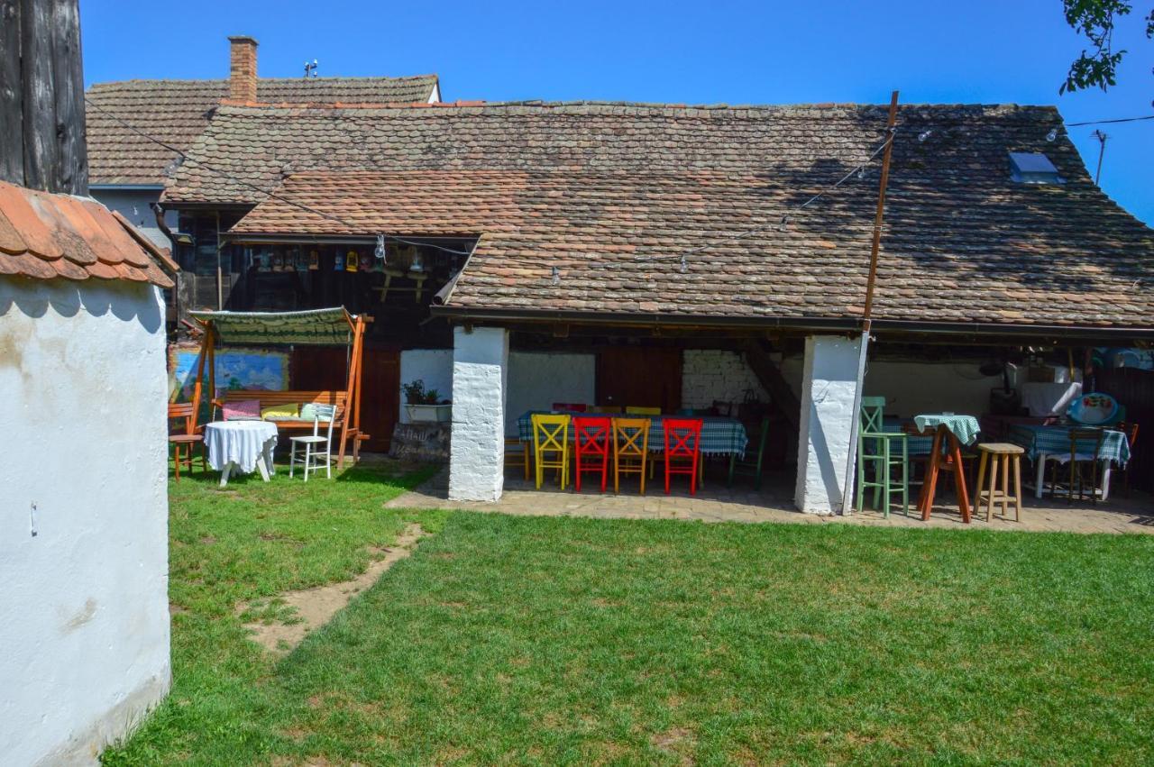 Salas Isailovi Sremska Mitrovica Exteriör bild